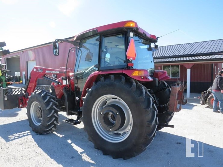 case-ih-farmall-105u-image-5