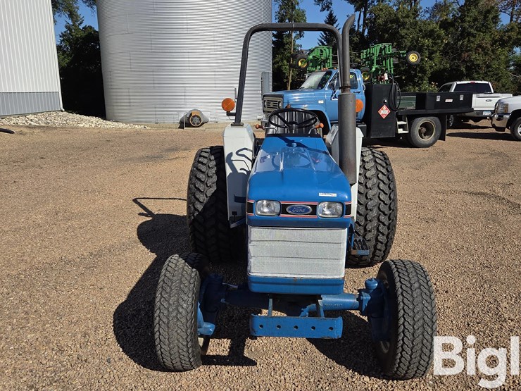 1988-ford-1920-image-2