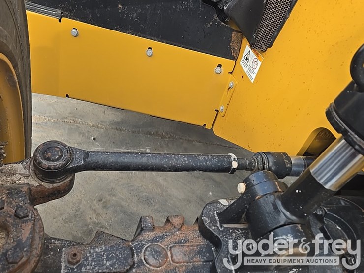 2019-caterpillar-tl1255d-image-77