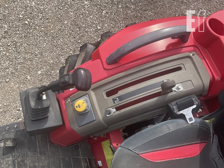 2020-mahindra-1626-image-19