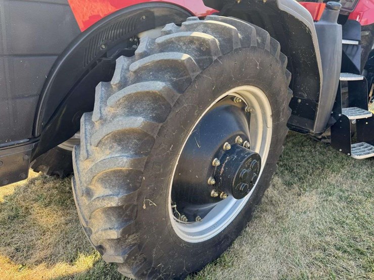 2010-case-ih-245-image-11