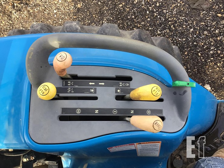 1999-new-holland-tc33d-image-17