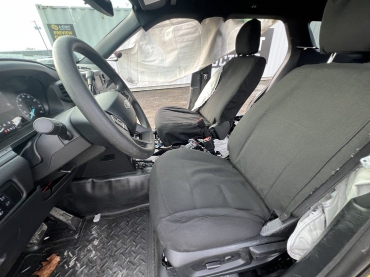 2024-ford-explorer-image-24