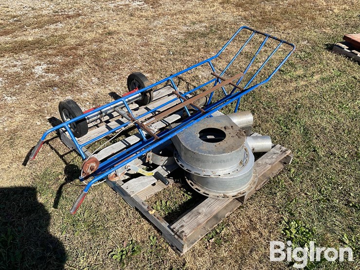 pallet-of-misc-dolly-equipment-image-3