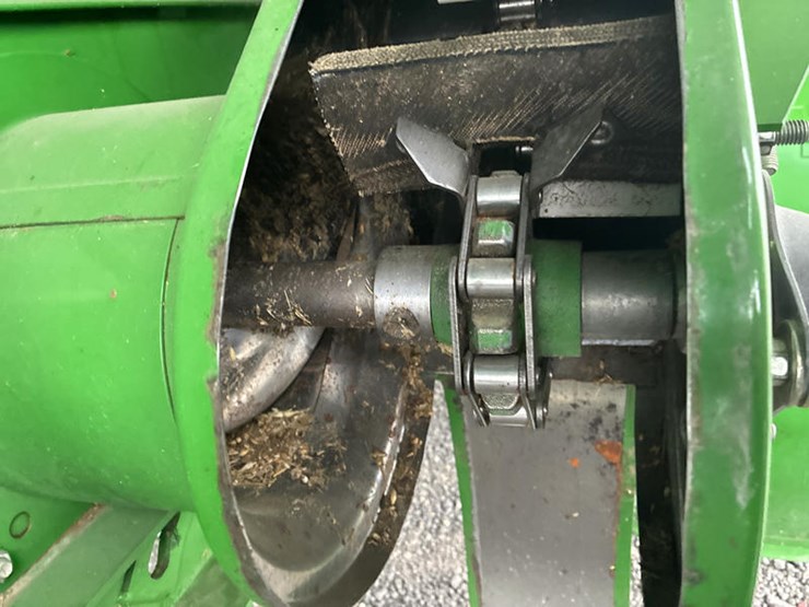 2013-john-deere-s670-image-77