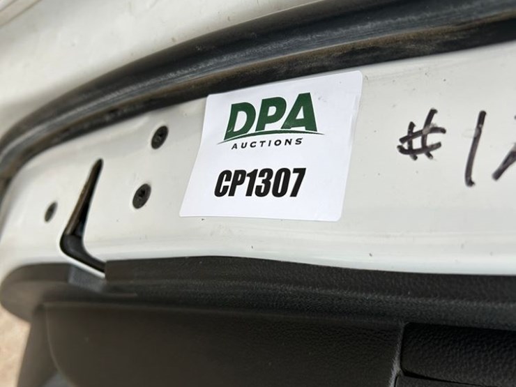 2018-chevrolet-silverado-4-door-pickup-(cp1307,-unit-12086)-image-36