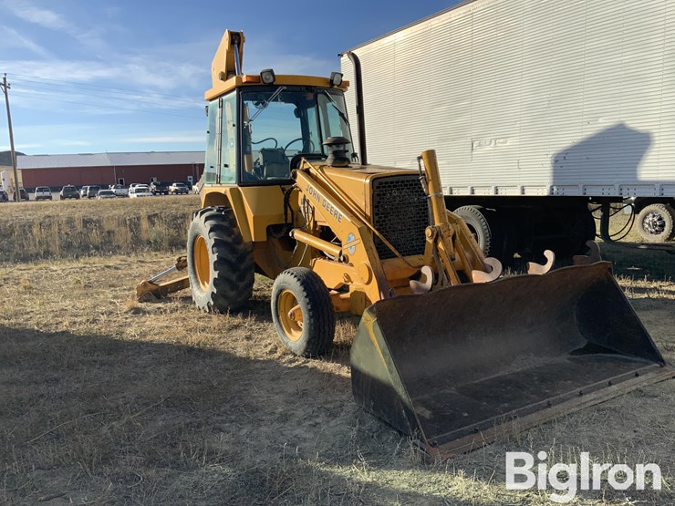 1990-deere-410c-image-3