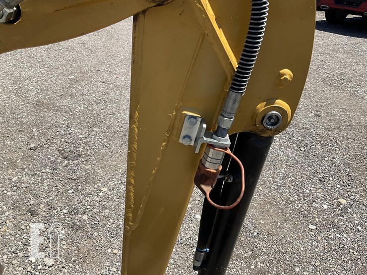 2022-caterpillar-300.9d-image-10