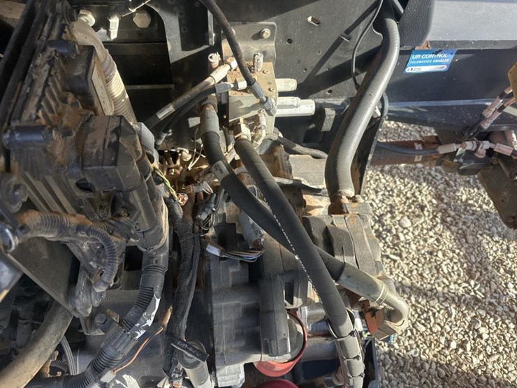 2015-jlg-g6-42a-image-39