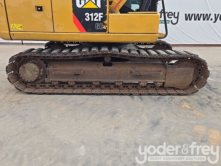 2016-caterpillar-312fgc-image-22