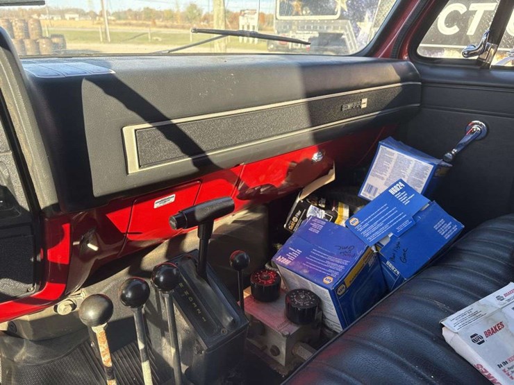 1985-gmc-7000-image-45