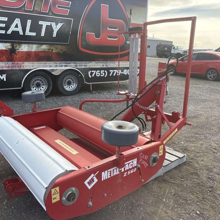 Metal Fach Z560 3 Point Bale Wrapper