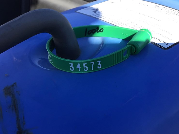 2017-new-holland-workmaster-40-image-25