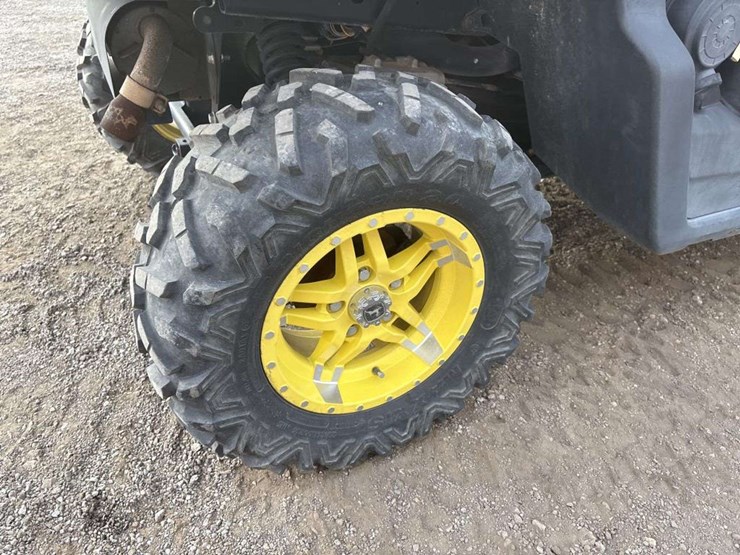 john-deere-gator-image-11