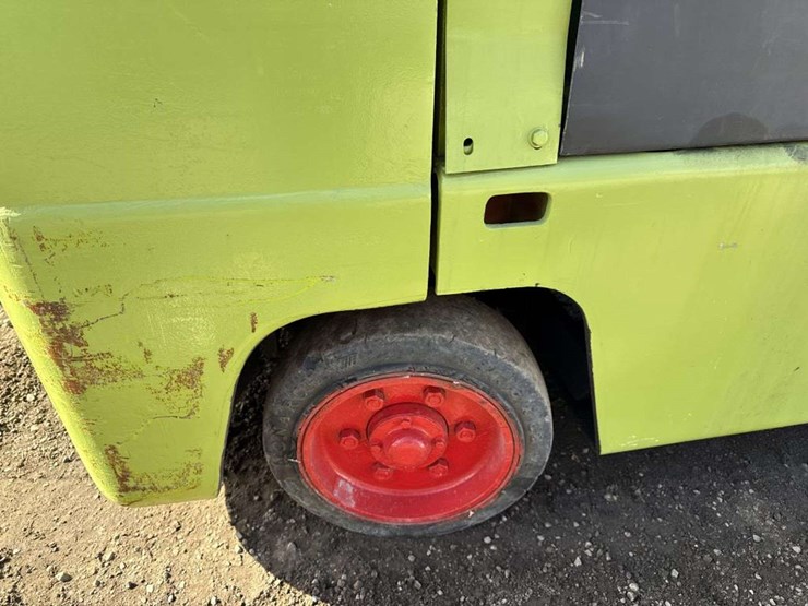 clark-lp-c500-90-fork-lift-image-13