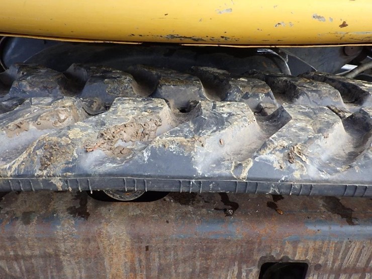 2019-deere-35g-image-37