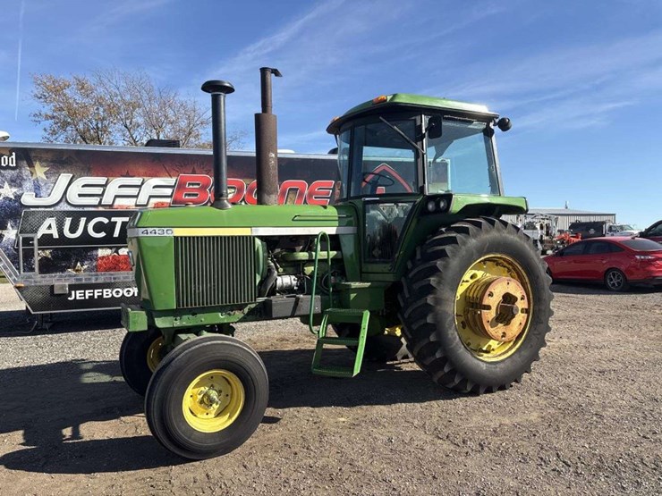 john-deere-4430-image-1