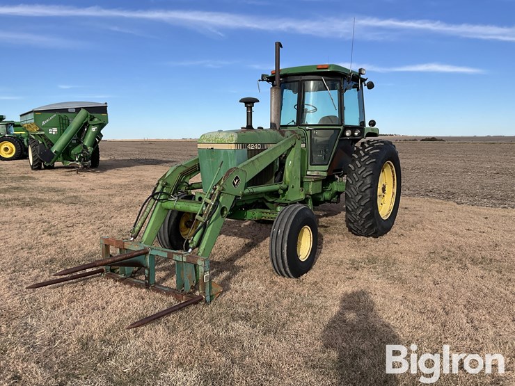 1979-john-deere-4240-image-1