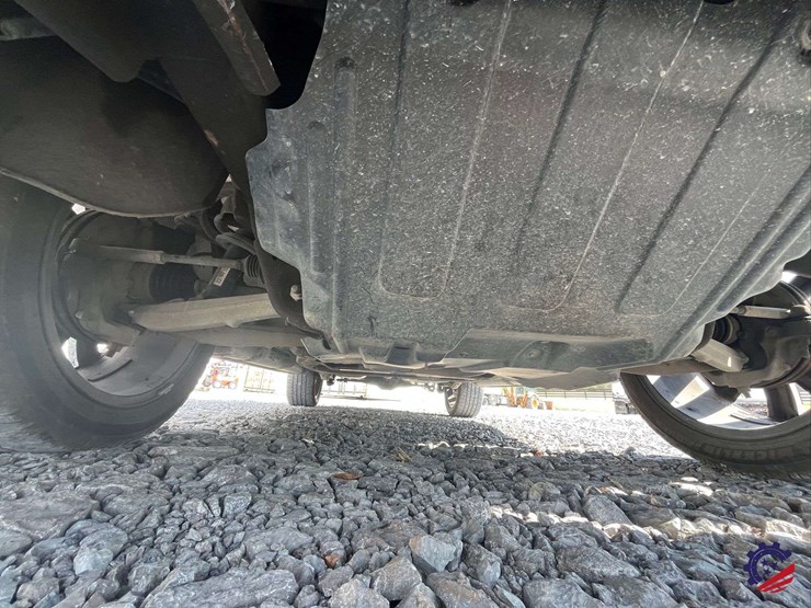 2015-chevrolet-tahoe-ltz-image-14