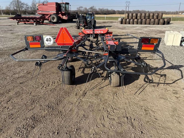 kubota-te6583t-image-4