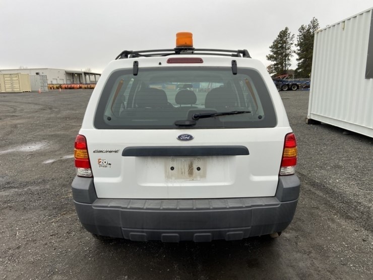 2007-ford-escape-image-4