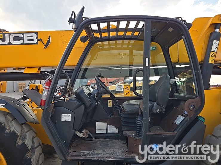 2017-jcb-512-56-image-112