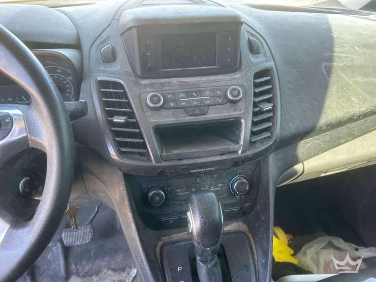 2019-ford-transit-connect-image-11