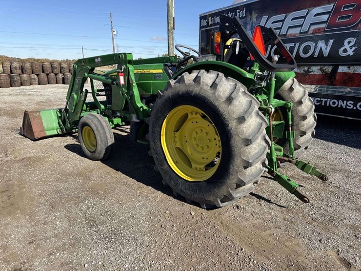 john-deere-5075m-image-3