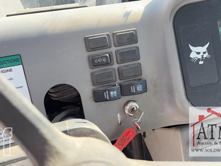 bobcat-toolcat-5600-image-24