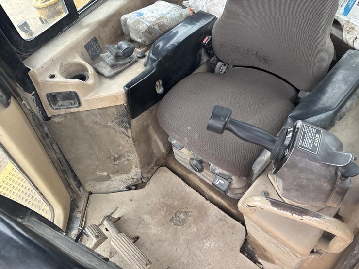 2001-caterpillar-d6r-lgp-image-40