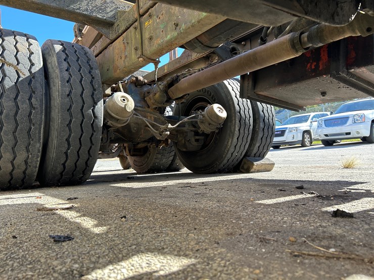 #52-a-•-1998-mack-mr-logging-truck-image-10