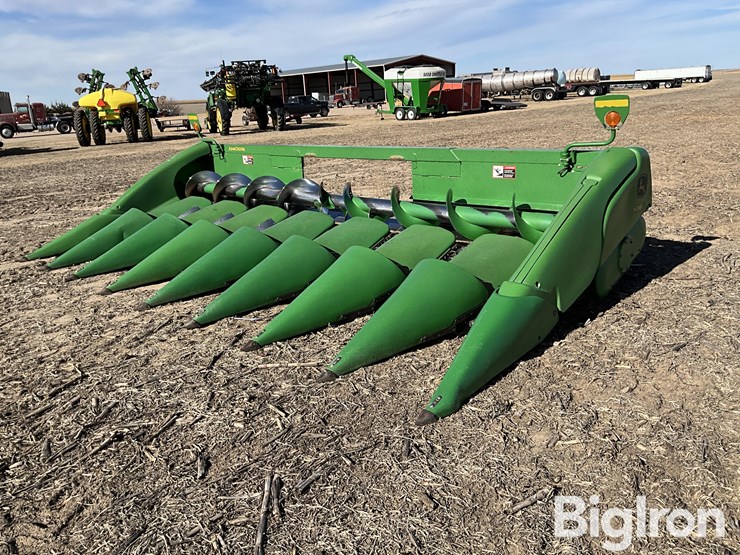 2009-john-deere-608c-image-1