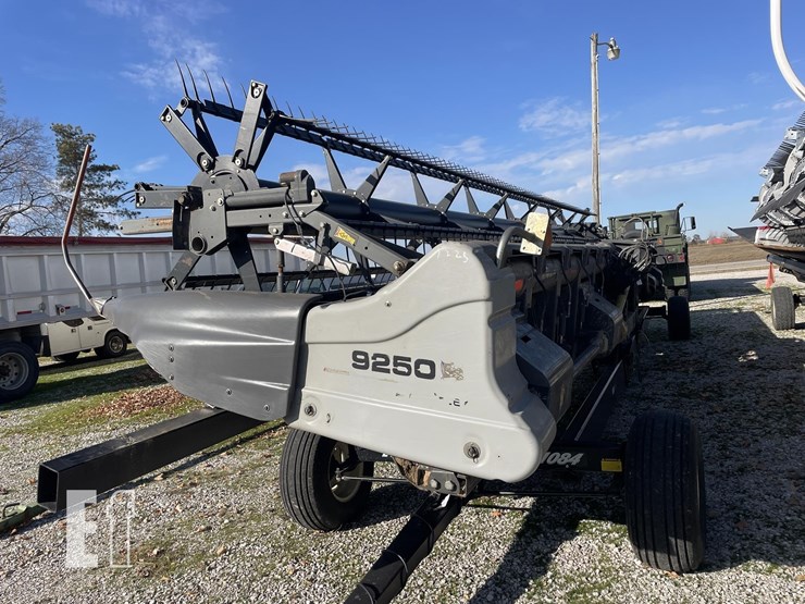 2013-gleaner-9250-image-3