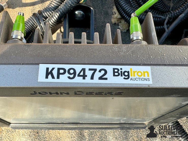 john-deere-10-image-12