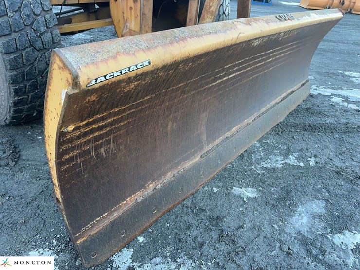 2011-caterpillar-140m-image-14