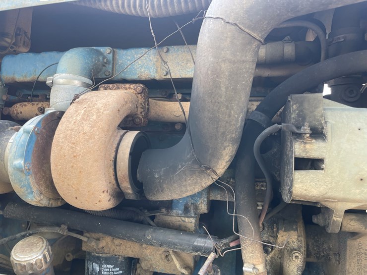 1991-versatile-876-image-26