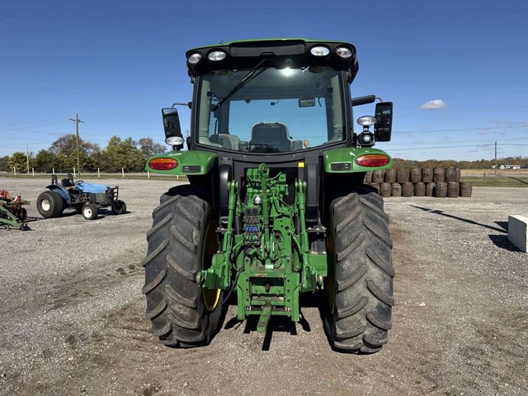 john-deere-6120r-image-4