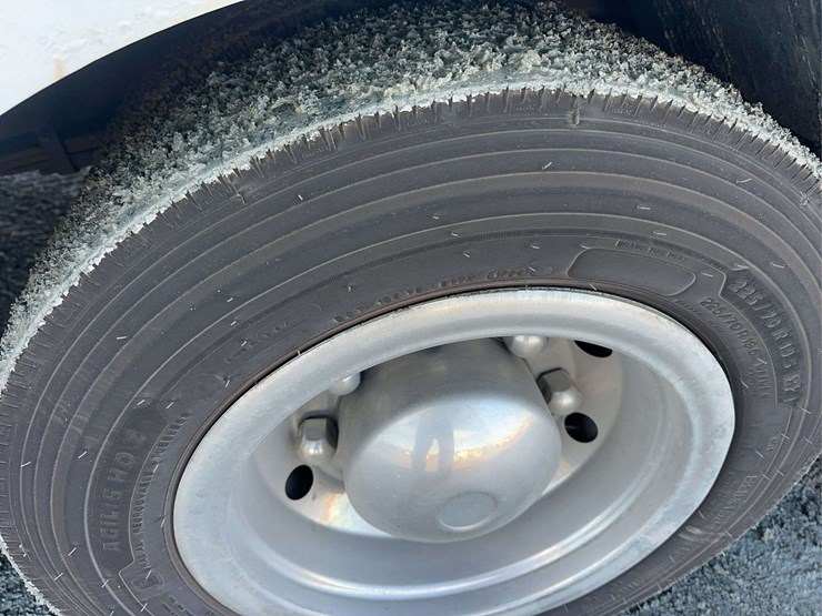 2008-freightliner-mt45-image-10