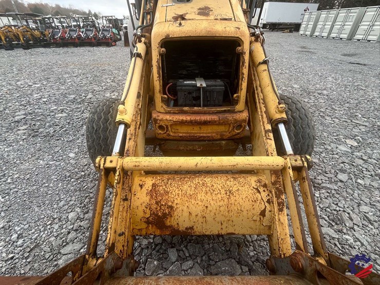 new-holland-575e-image-16