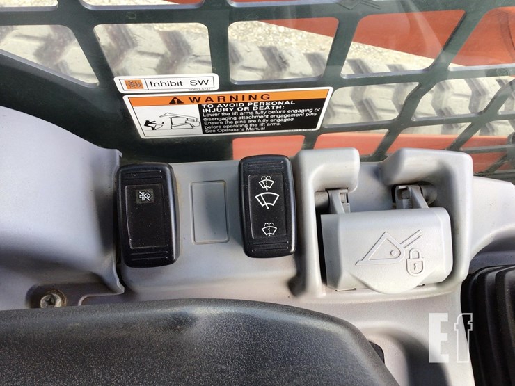 2016-kubota-svl75-2-image-18