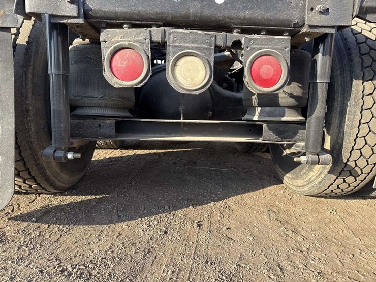 2000-international-9200-image-13