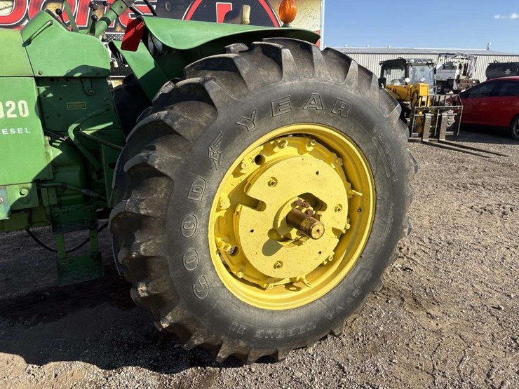 john-deere-4020-image-9
