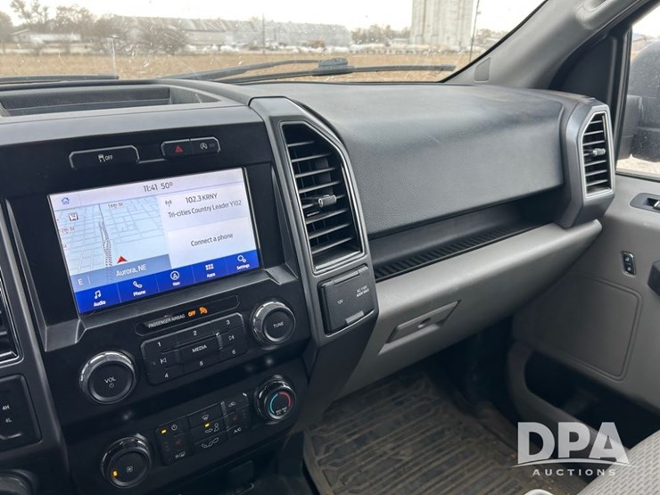 2020-ford-f150-xlt-image-30