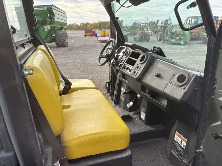 john-deere-gator-image-17
