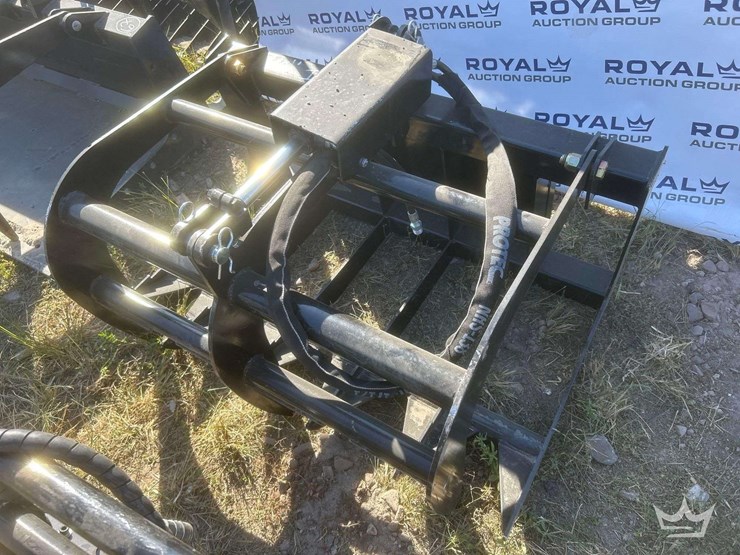 2025-jmr-40in-single-cylinder-brush-grapple-mini-skid-steer-attachment-image-1