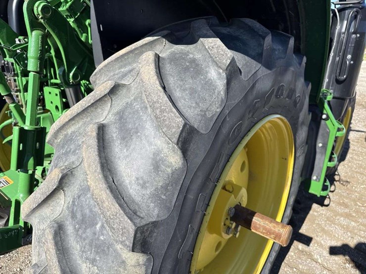 john-deere-6120r-image-14