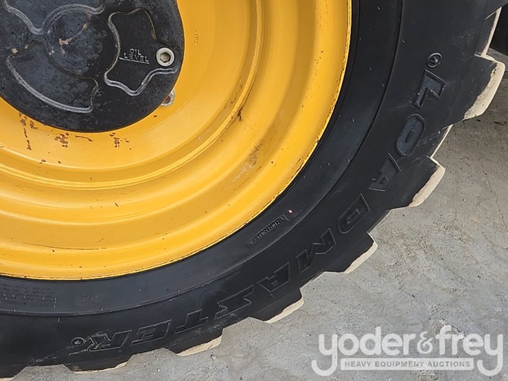 2017-jcb-512-56-image-35