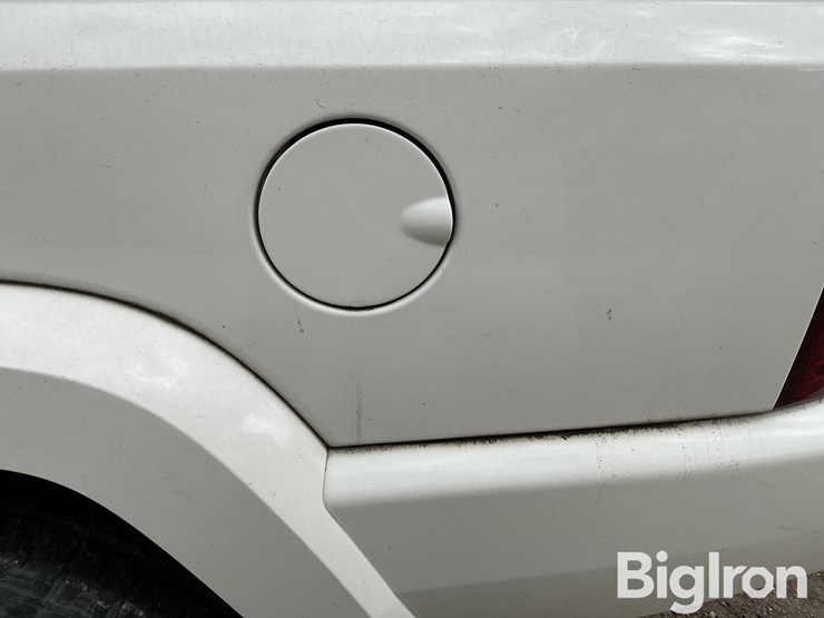 2008-jeep-commander-image-13