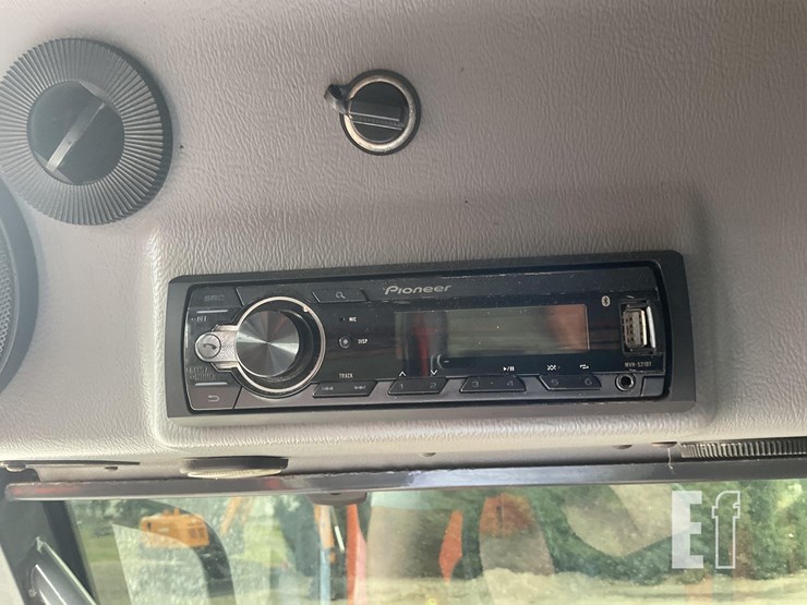 2007-kubota-f3680-image-22