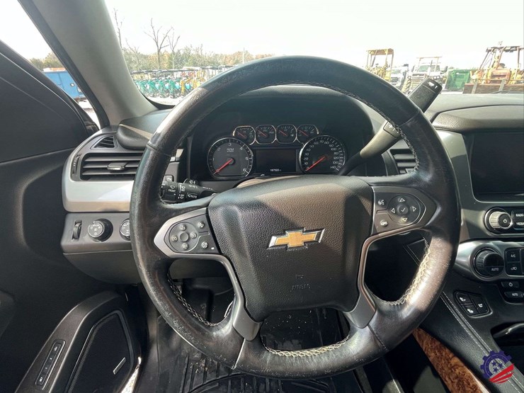 2015-chevrolet-tahoe-ltz-image-71